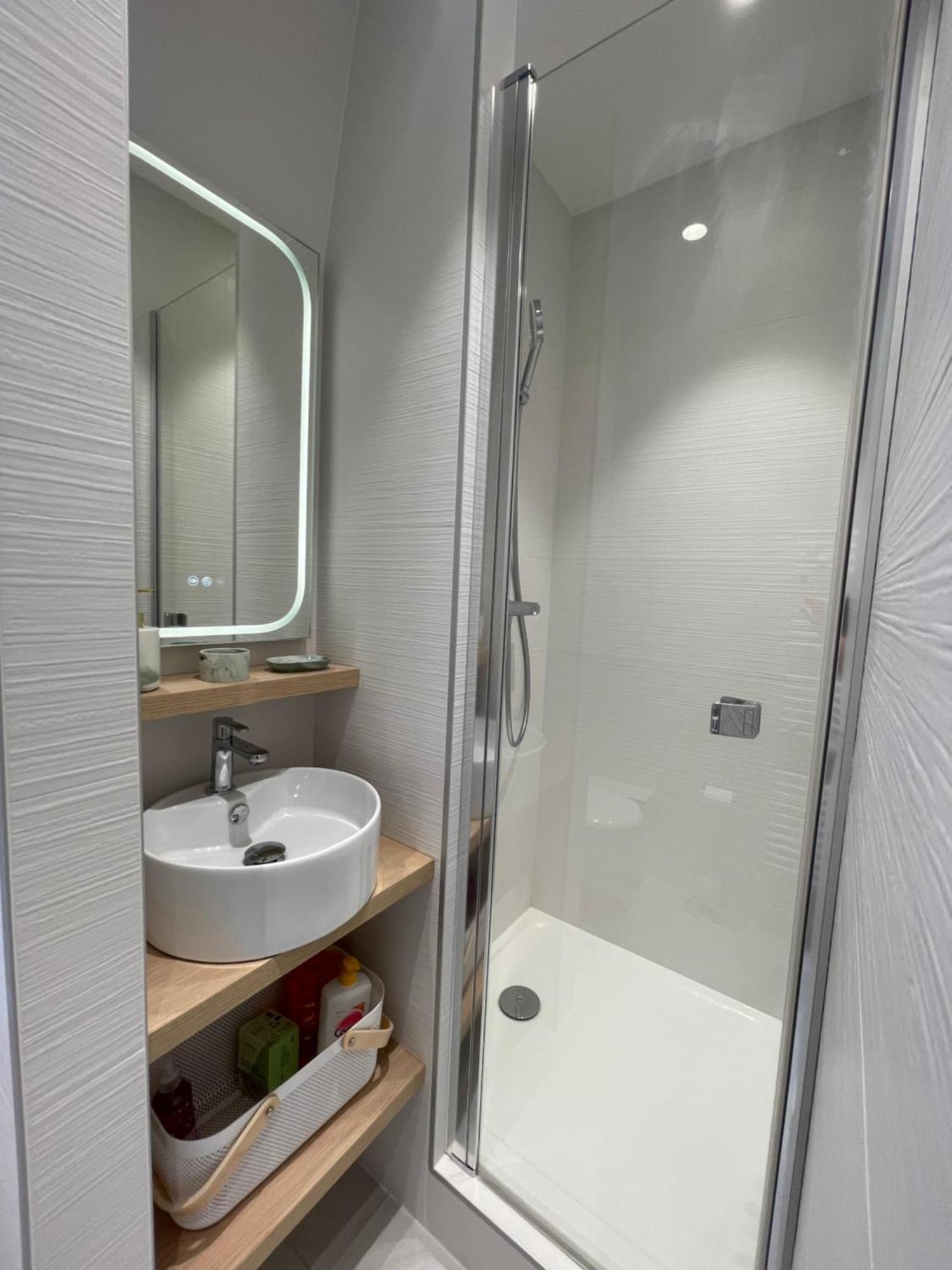 Appartements De Charme Du General Leclerc - Place D'Erlon - Hypercentre - Gare - Реймс Екстер'єр фото
