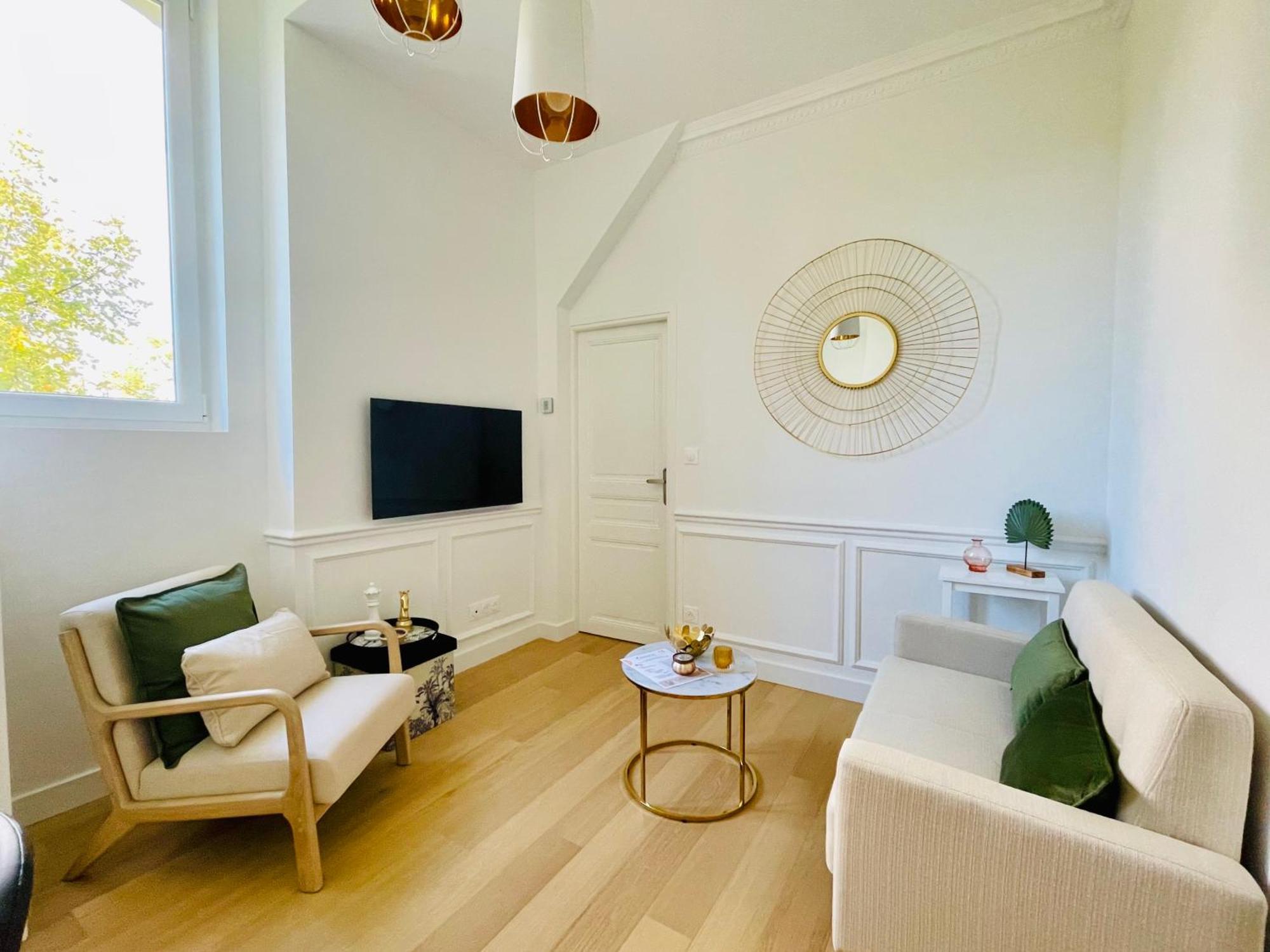 Appartements De Charme Du General Leclerc - Place D'Erlon - Hypercentre - Gare - Реймс Екстер'єр фото